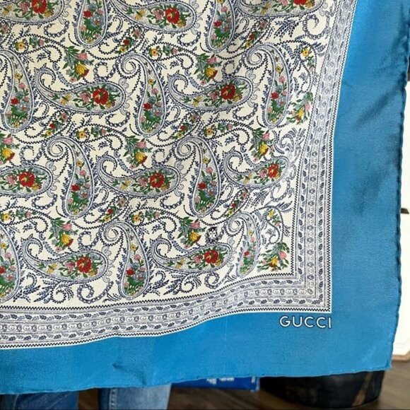 Gucci Silk Paisley Floral Frame Scarf - Picture 1 of 11